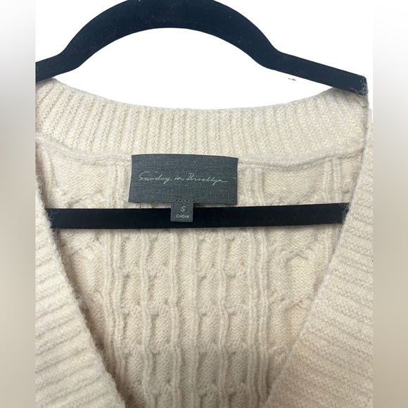 Anthropologie Sunday in Brooklyn Button Front Sweater Vest Size S - Picture 4 of 5